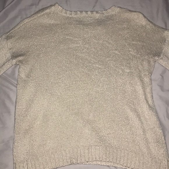 FOREVER 21 CREAM COLORED SWEATER - Picture 3 of 3